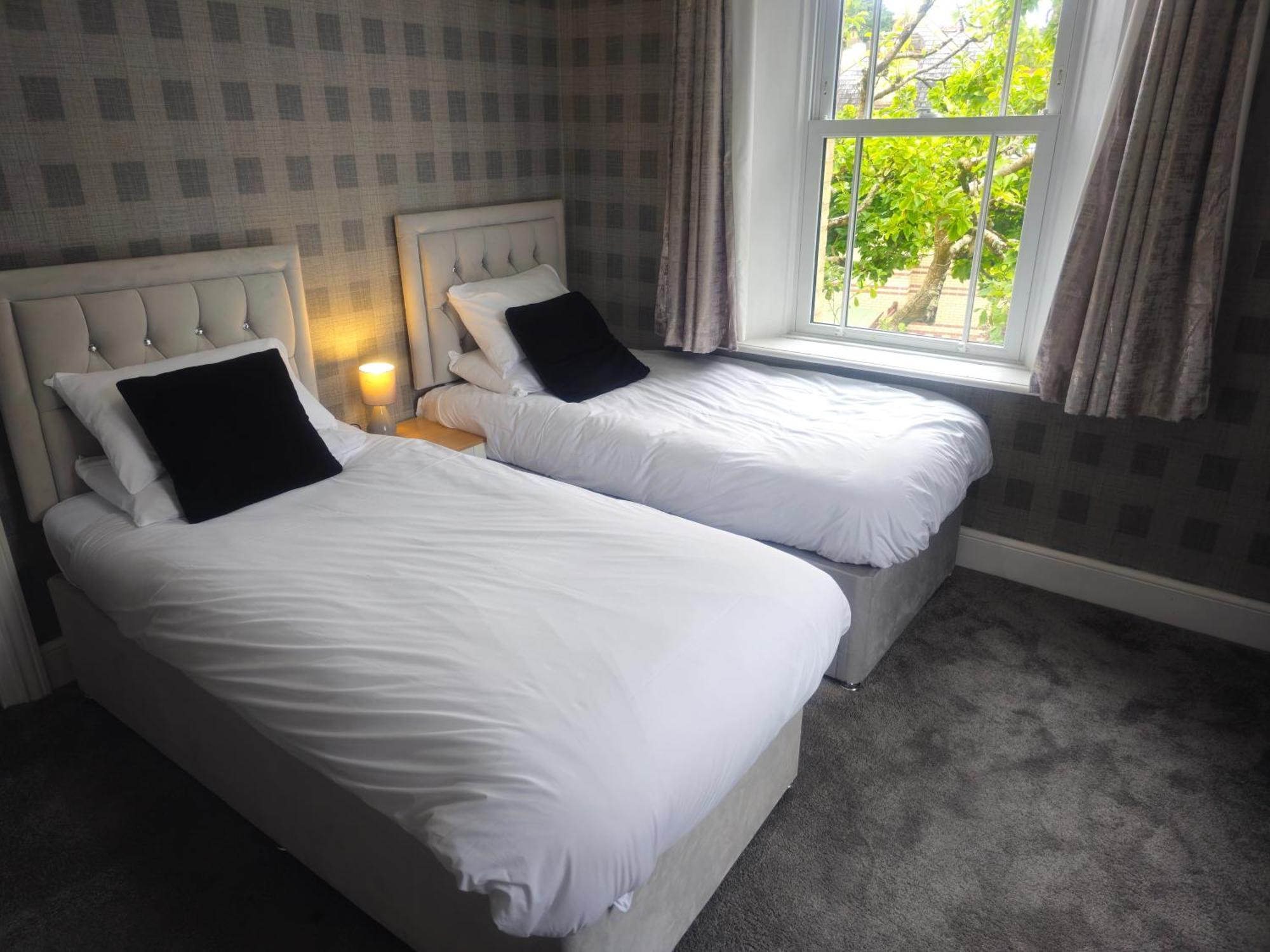 Exquisite 10 Bed Villa Hot Tub And Games Room Barnstaple Exterior foto