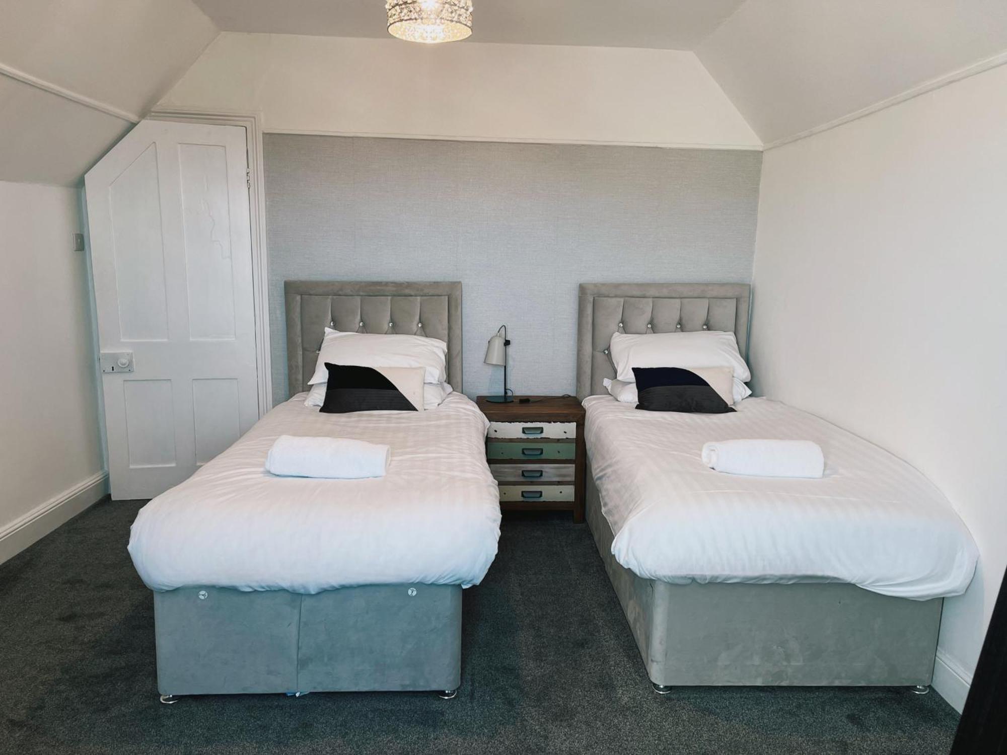 Exquisite 10 Bed Villa Hot Tub And Games Room Barnstaple Exterior foto